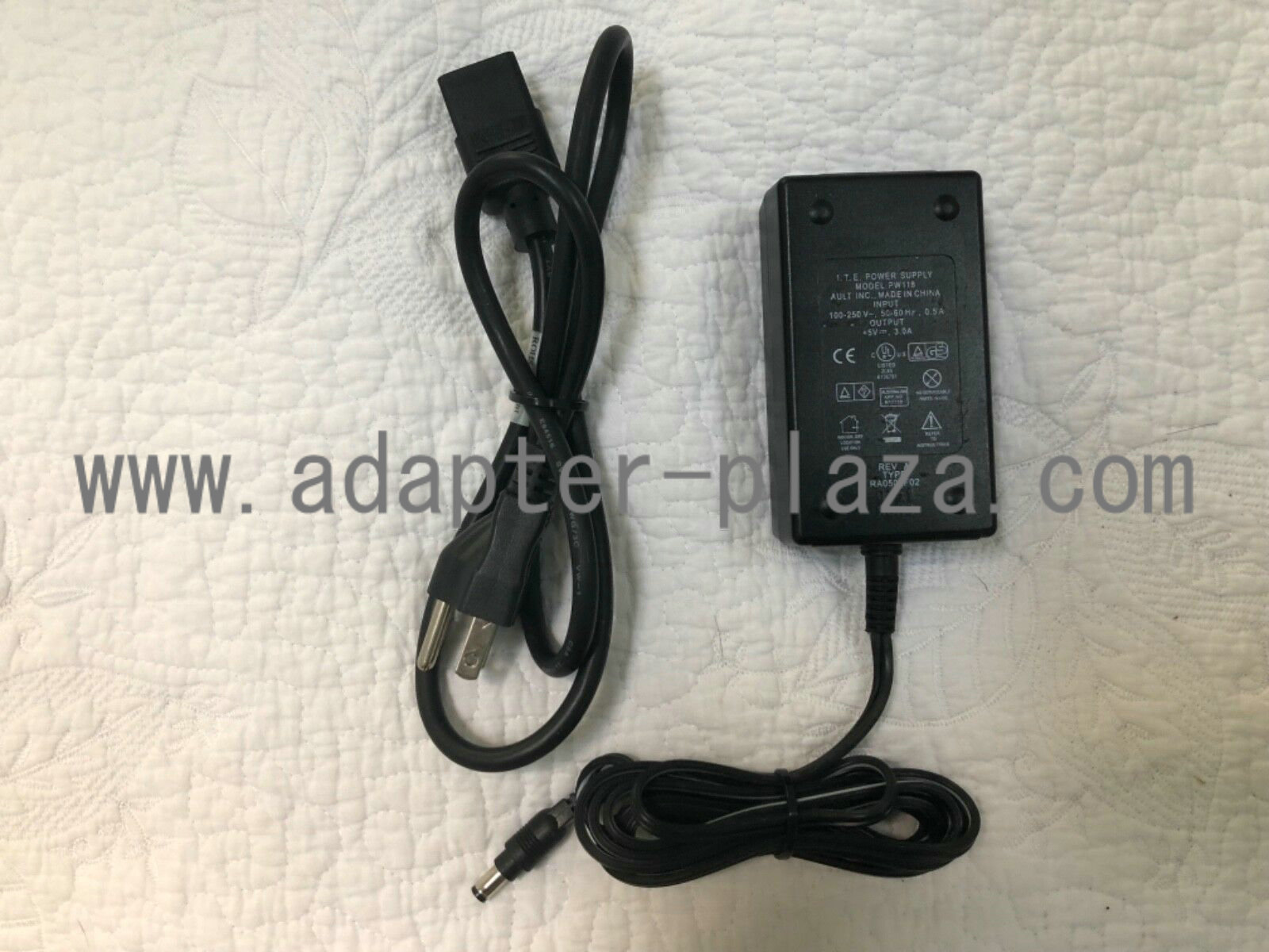 New AULT Inc PW118 RA0502F02 5VDC 3.0A power supply ac adapter
